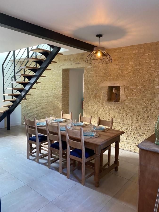 Charmante Maison Du XVIII En Pierre Renovee Colleville-Montgomery المظهر الخارجي الصورة
